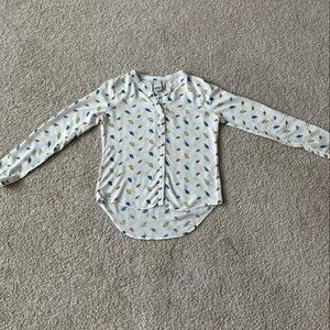 Patterned white blouse; size Medium